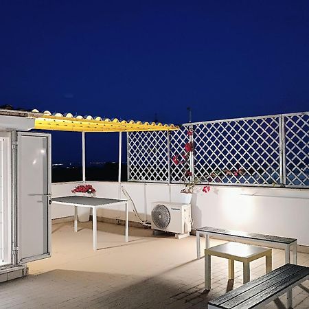 Appartamento Attico Di Design Vista Mare Santa Marinella Esterno foto